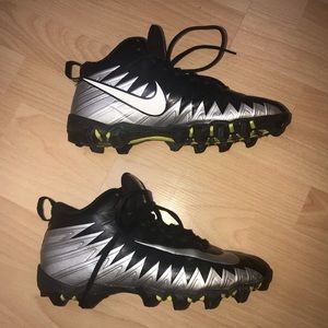 Nike Alpha Menace Shark Football Cleats